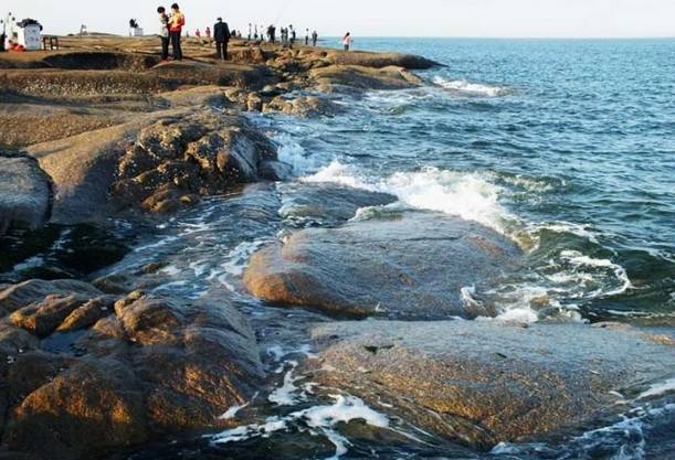 一票到底★青島棧橋,金沙灘海水浴場★日照燈塔風景區,李家臺趕海園