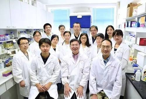 公共卫生临床中心和军事医学科学院微生物流行病研究所研究团队合作