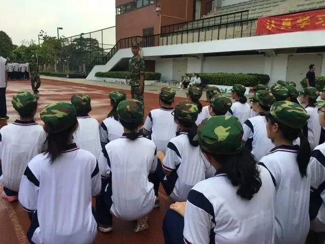 神勇今倍增我本是強將廣鐵一中高一軍訓紀實二