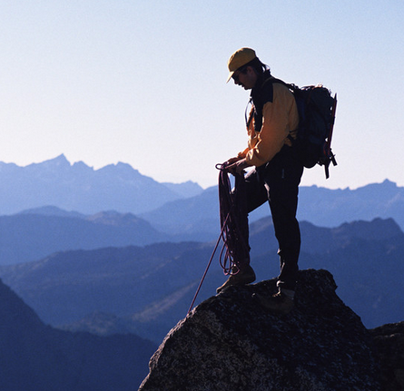 【晃荡户外旅行】秋季爬山最养心,正确的登山方法很重要!