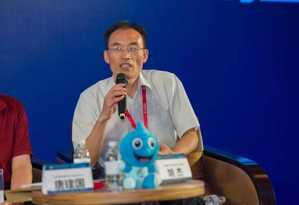 上海城投污水处理有限公司总经理姚杰在发言中提到,污水厂是水环境