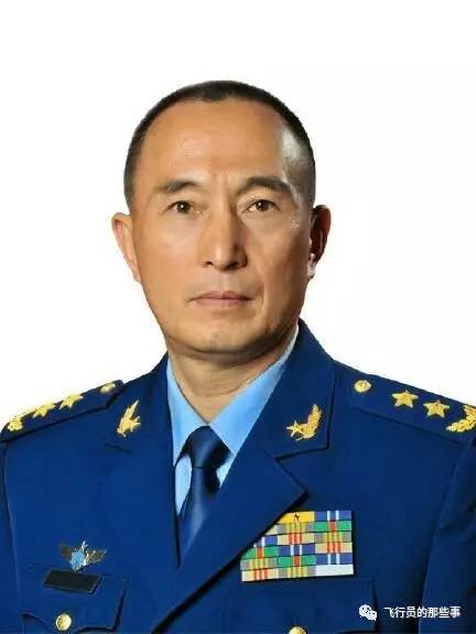 常丁求中將 本校26期學員 原瀋陽軍區空軍參謀長,現:南部戰區副司令員