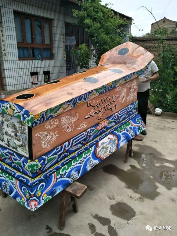 甘肃兰州棺材彩绘图案图片