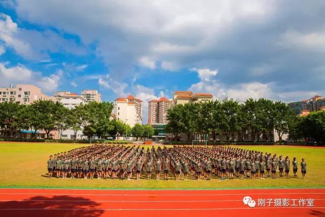 東莞市第二高級中學高一軍訓會操