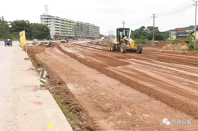 g206國道會昌林崗至九州段公路改建工程項目正在加緊施工.