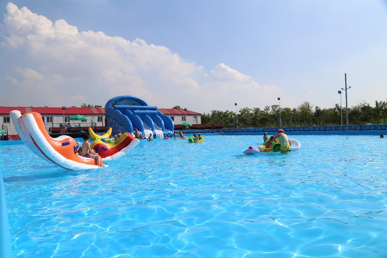 周末漫游丨抓住夏天的尾巴,去顾村公园水上乐园再浪一回