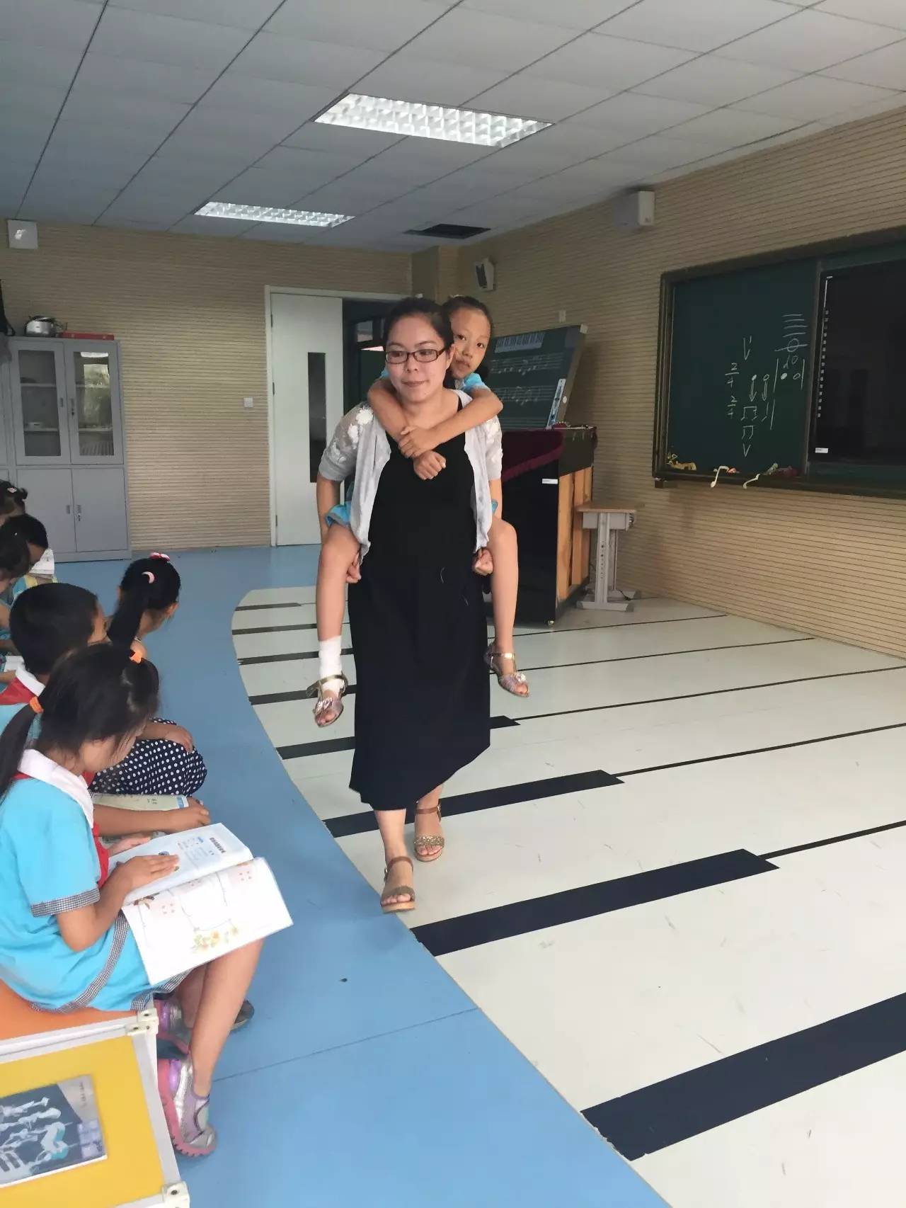 优秀班主任系列第二十二期北京第二实验小学通州分校覃莹