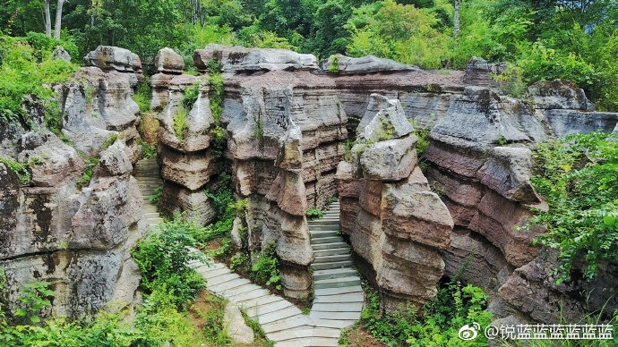 宁强草川子石林,挂壁公路,竹林花海云海,世外桃源就在这里了