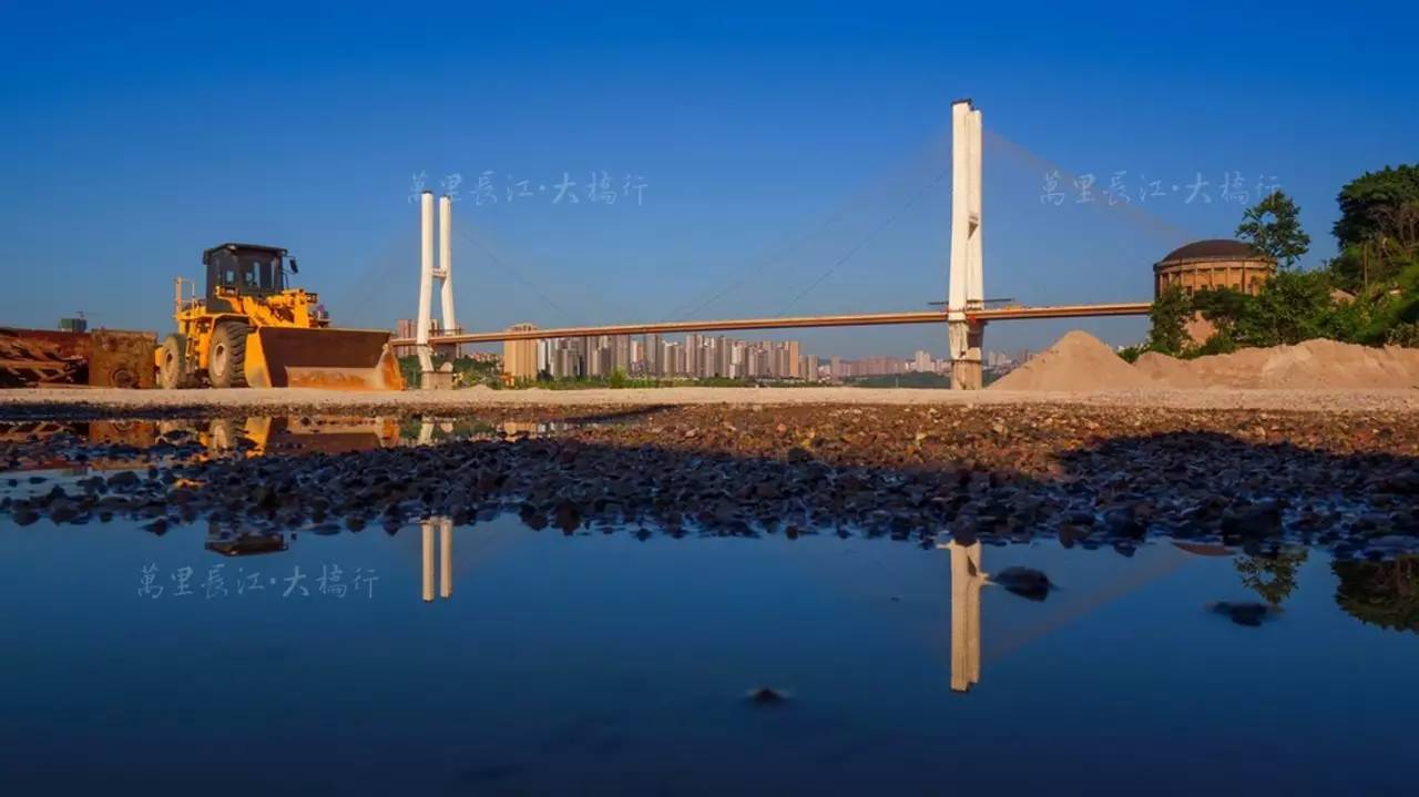 李家沱大橋,與1980年7月1日通車的重慶市區第一座跨越長江的大橋