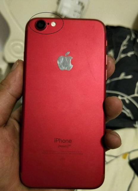 我们先不看手机, 如果你能2800元买iphone7红色版,只有两种可能,一种