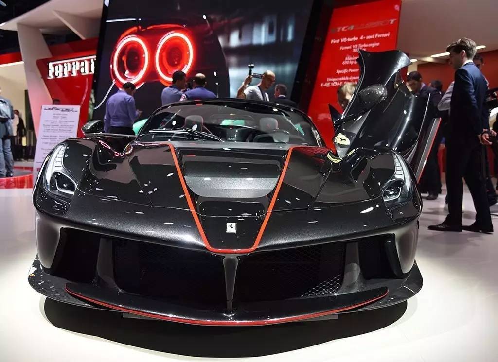 獨有配色,法拉利第210輛laferrari aperta!