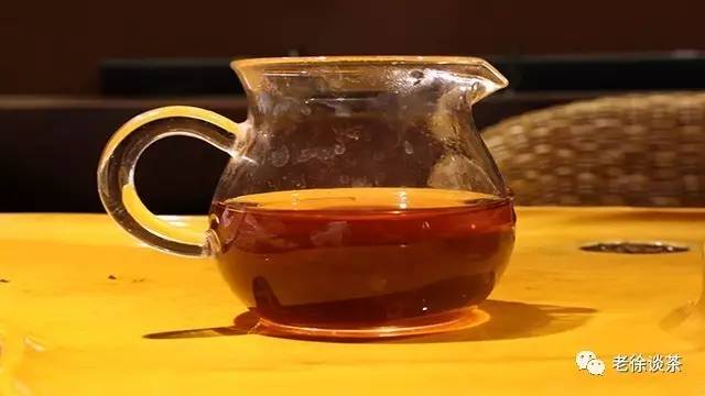 《老徐鑑茶》第四十八期:2009年出品吳啟英大師普洱茶熟餅品鑑報告