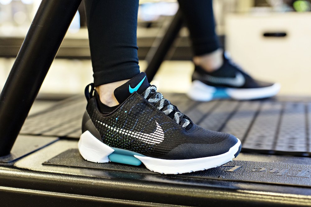 耐克那双会自动系鞋带的 nike hyperadapt 1.0 要登录中国了