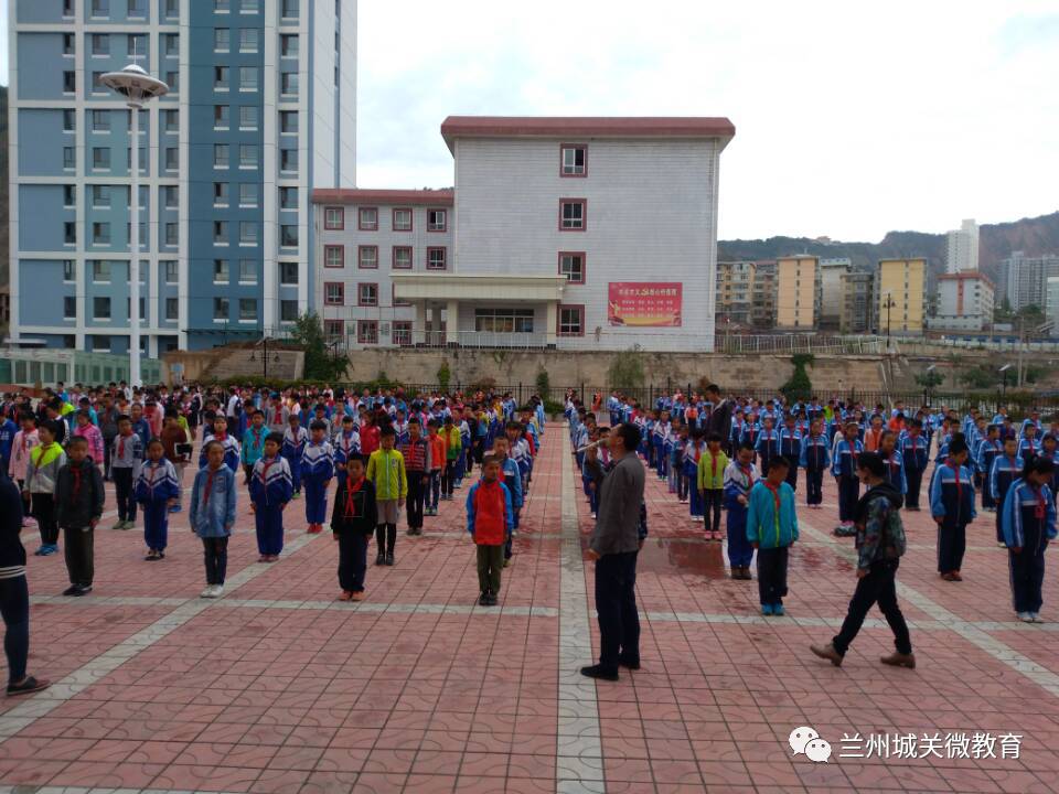 甘肃石化技师学院图片