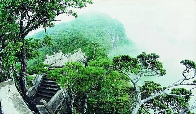 早餐後,全天遊覽世界文化遺產—中國四大道教名山,道教聖地,五嶽之首