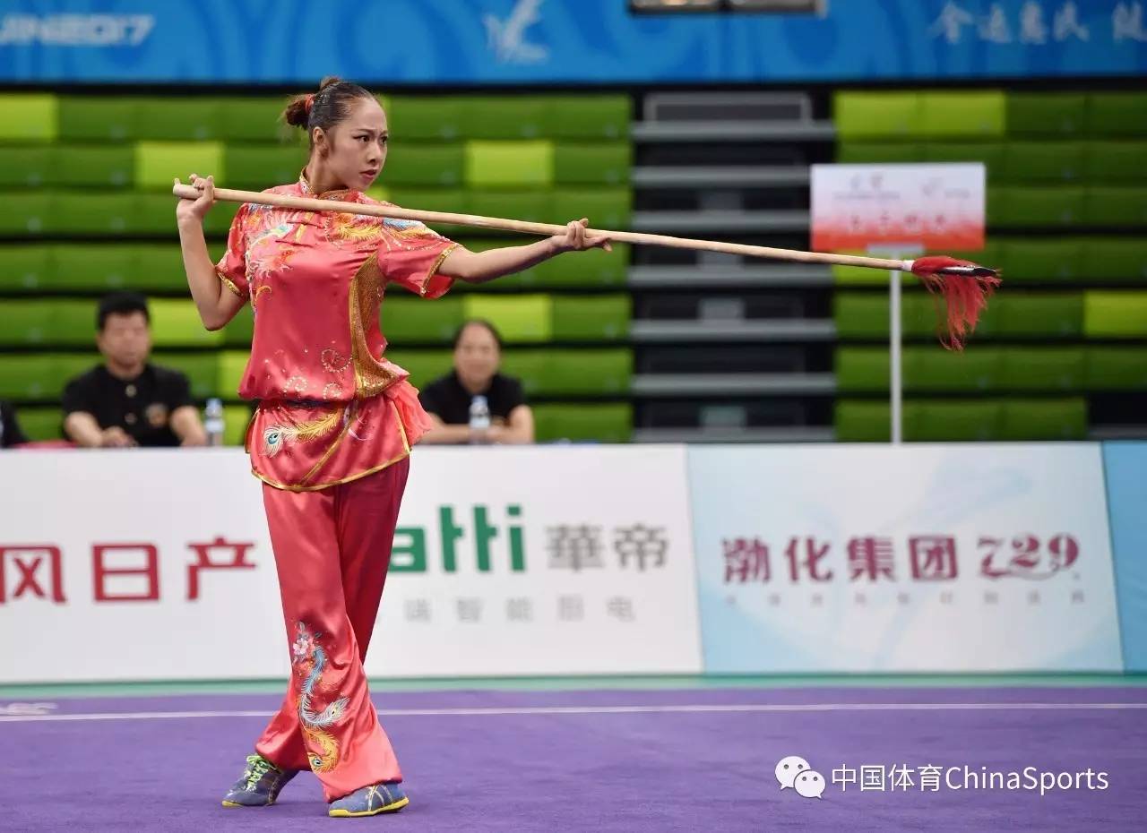 枪武术女生（女子枪术对练）《女子枪术表演》