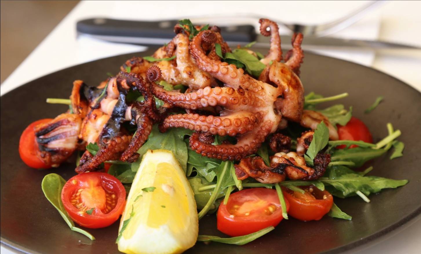 grilled octopus铁板烧小墨鱼.