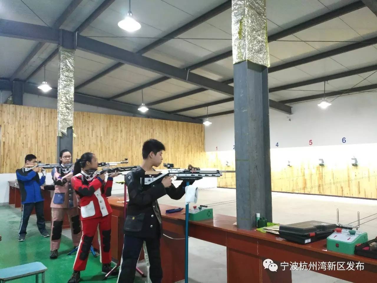 庵东初级中学射击队图片