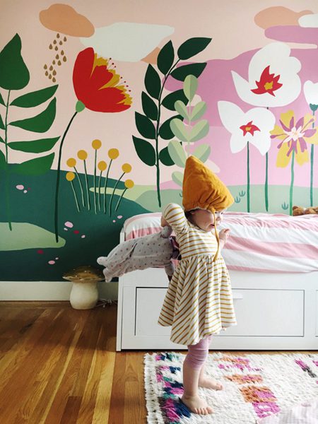 我的小精灵:打造精致女孩儿童房手绘墙