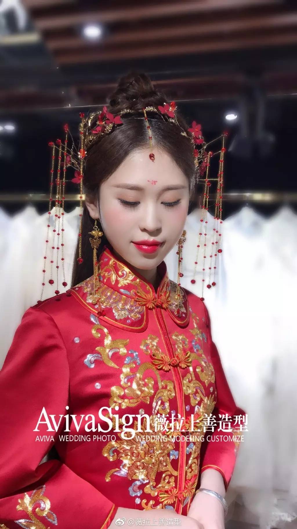 中式发钗,耳饰,中国风妆容造型元素:看过很多明星新娘都在敬酒环节