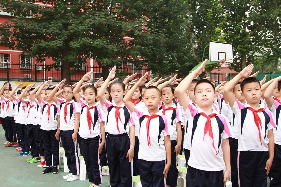 北京市丰台区西罗园六小举行珍爱生命 学会自护开学典礼