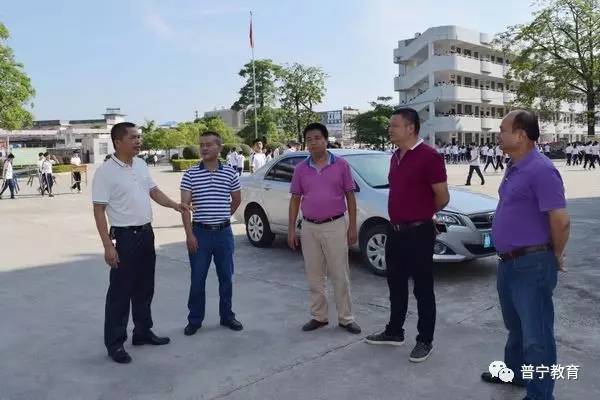 钟应裕在里湖中学钟应裕在石牌中学钟应裕在竹林中学里湖镇第二小学