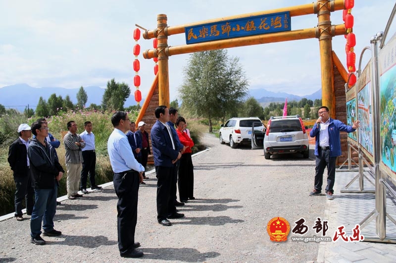 韩延琪一行先后来到扁都口生态休闲旅游区,南丰乡秦之园,金山公园,南