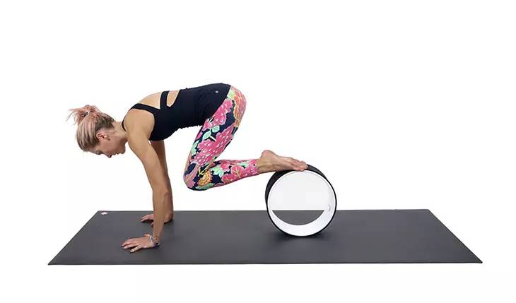 9个瑜伽轮体式帮助打开胸腔提升平衡