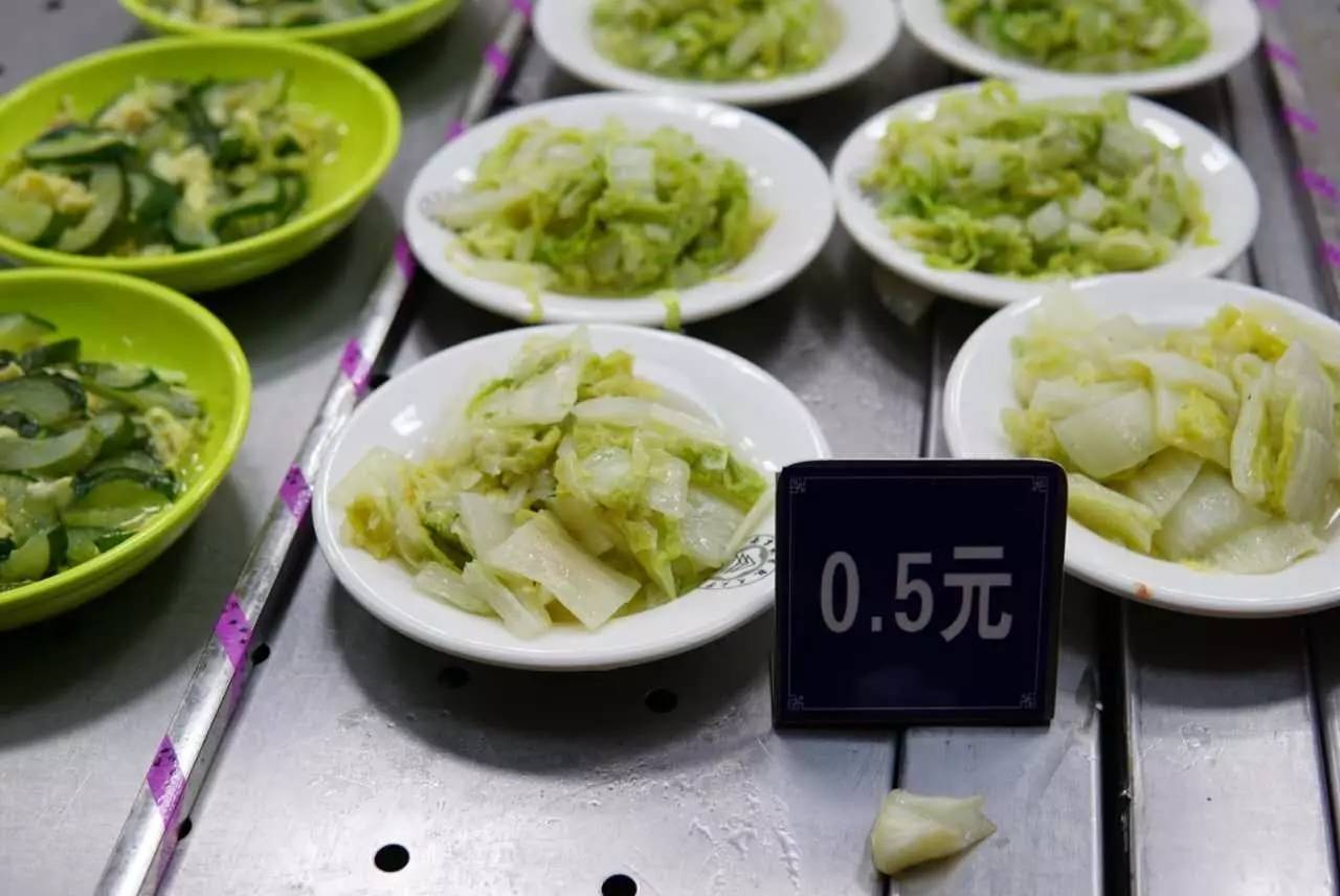 趕緊約上你的小夥伴去感受下別人家的食堂南京航空航天大學明故宮校區