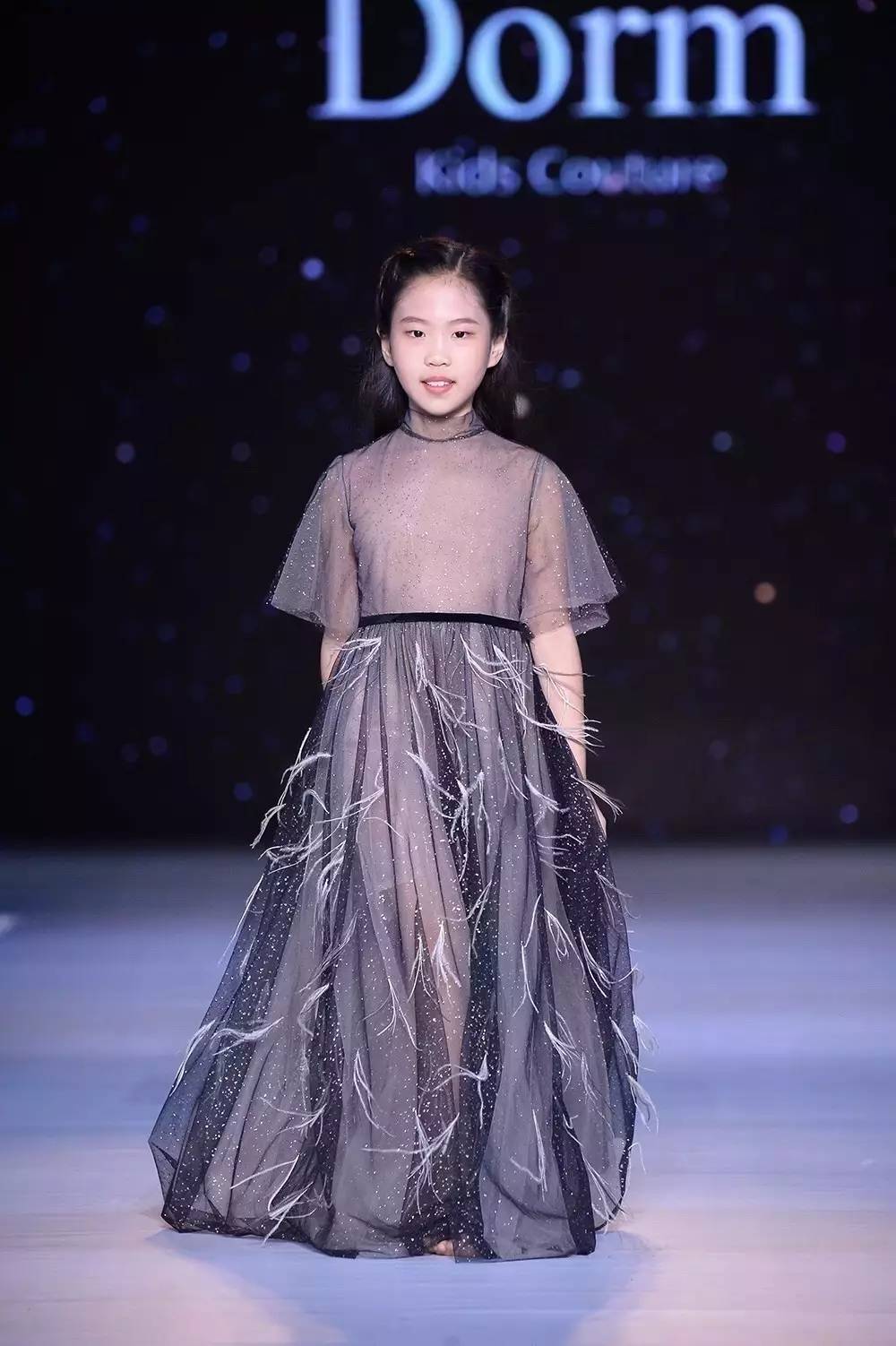 shanghaifashionweek高端童装品牌dorm专场发布会童模招募