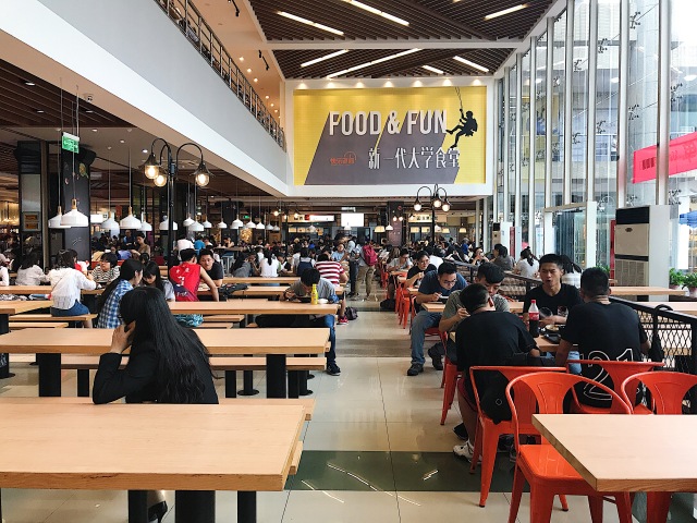 西南政法大学食堂图片