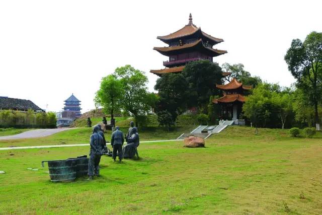 我市召開景德鎮文化遺產保護暨御窯廠遺址申遺學術研討會