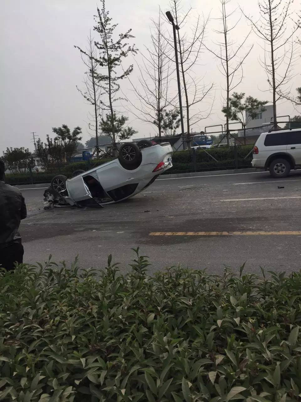 山西太原昨天车祸现场图片