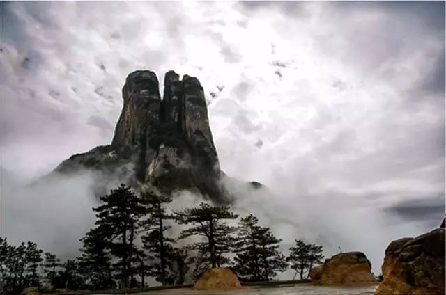 九嶷山三分石景區