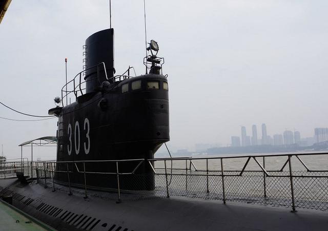 中国303潜艇曾经服役25年之久,被称为幽灵潜艇!