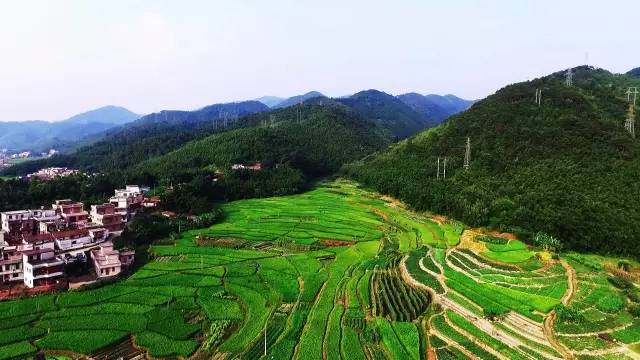 懷集有一個村的旅遊項目入選《2017廣東省旅遊招商引資項目宣傳畫冊》