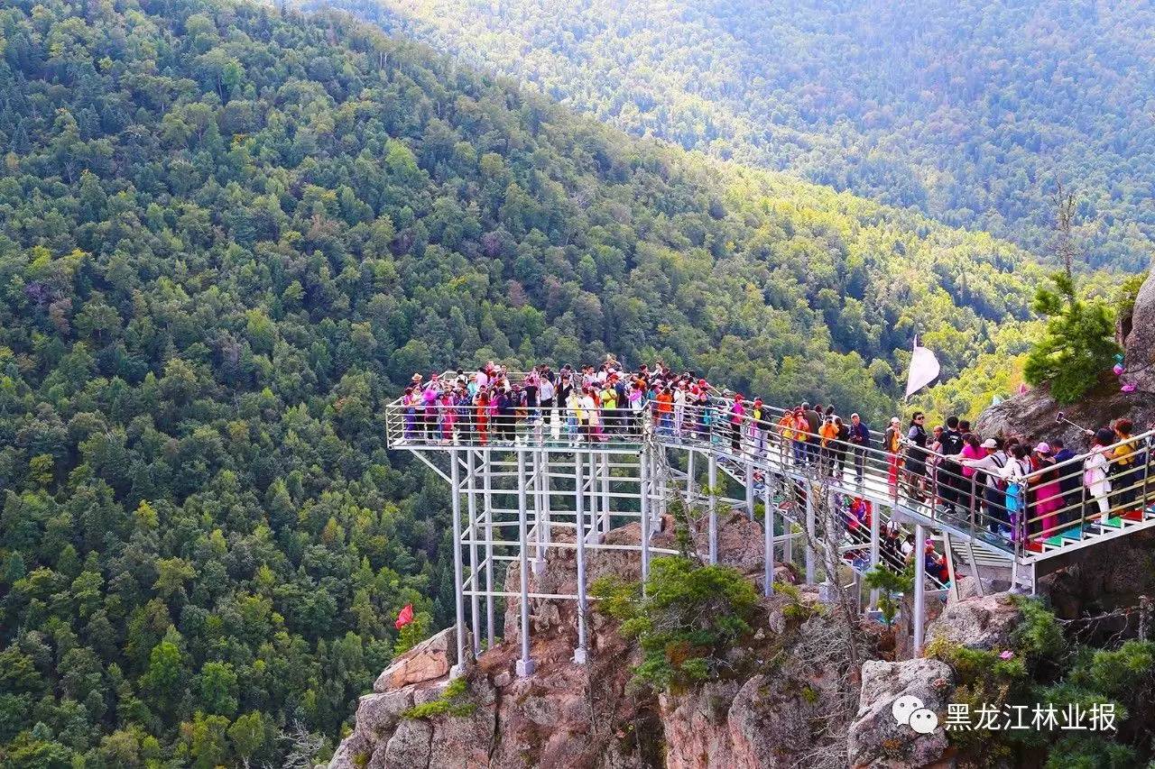 方正林區羅勒密山鴛鴦峰景區再添新亮點