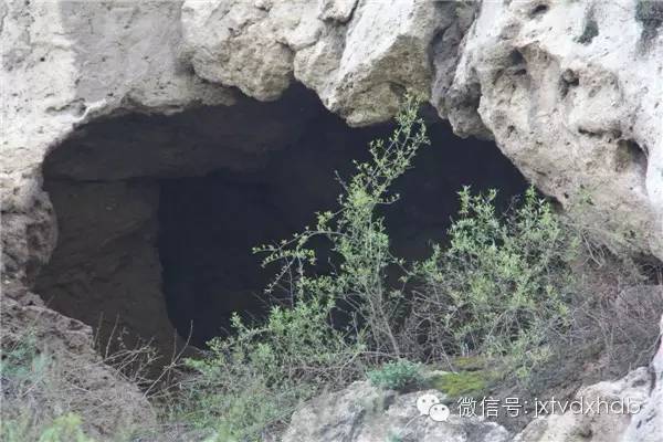 秦皇岛卢龙红山狐仙洞图片