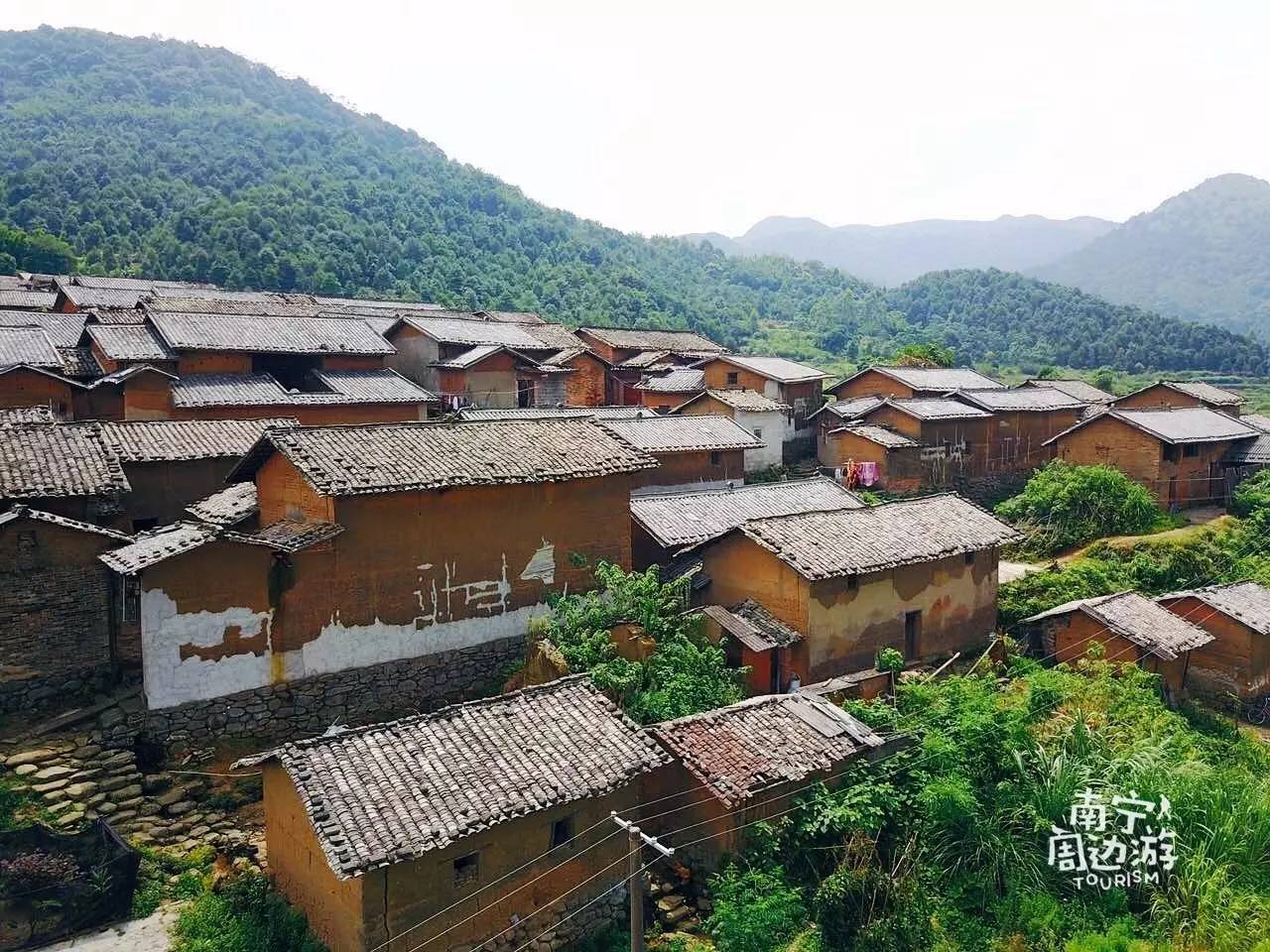 南宁深山里藏了座清代古村庄土瓦房石板路抹不掉的记忆在这里都可以