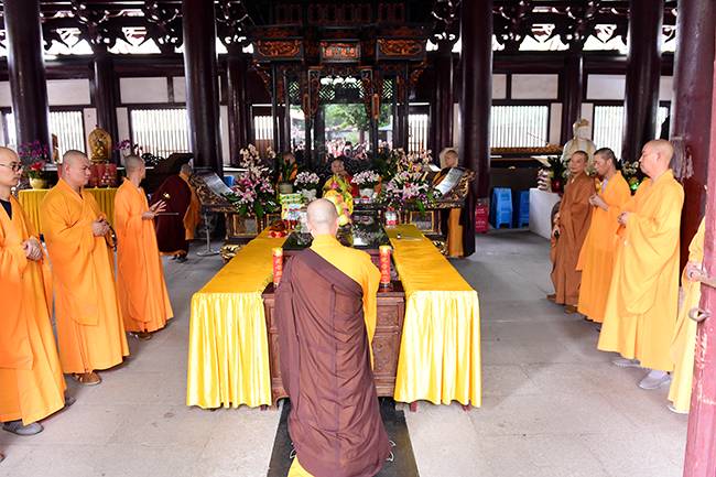 广州光孝寺明生大和尚图片