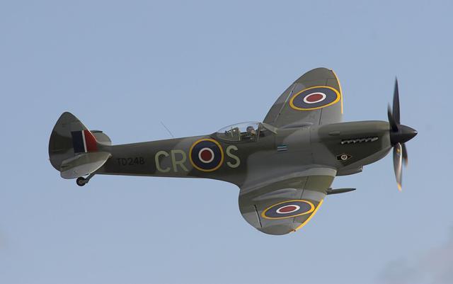 二战战机 之 不列颠之鹰:英国喷火战斗机