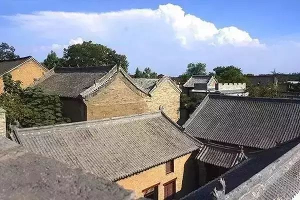 4,孟津縣衛坡村臨灃寨以紅石古寨,明清古建築群落歷史悠久,文化底蘊