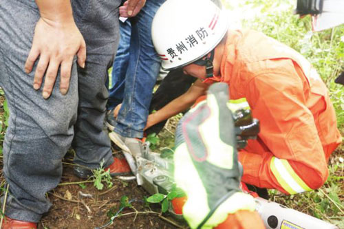 進山勘測誤中