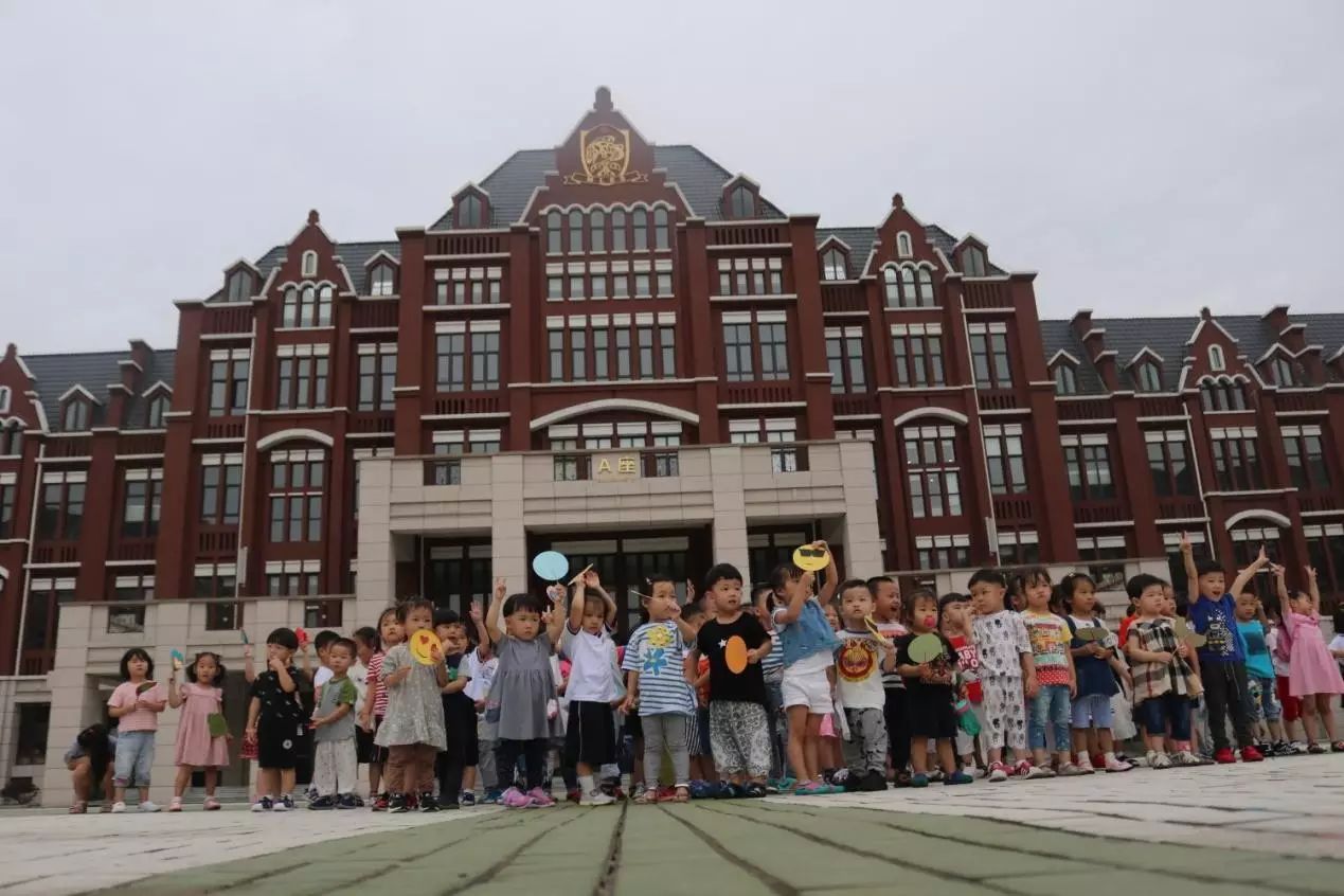 湖州枫叶国际幼儿园图片