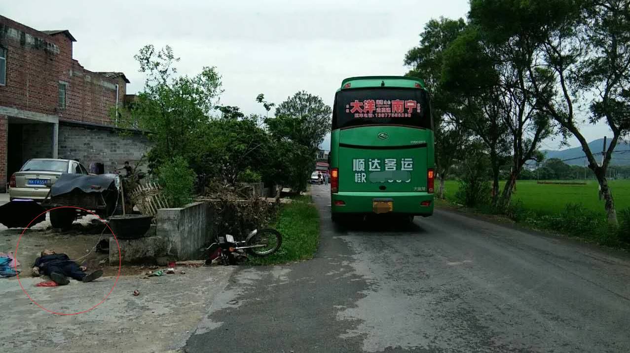 昨天,蒲塘镇半小时内连发两起交通事故!