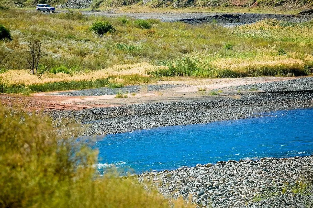 石河子到肯斯瓦特的路通啦這麼嶄的路快去浪