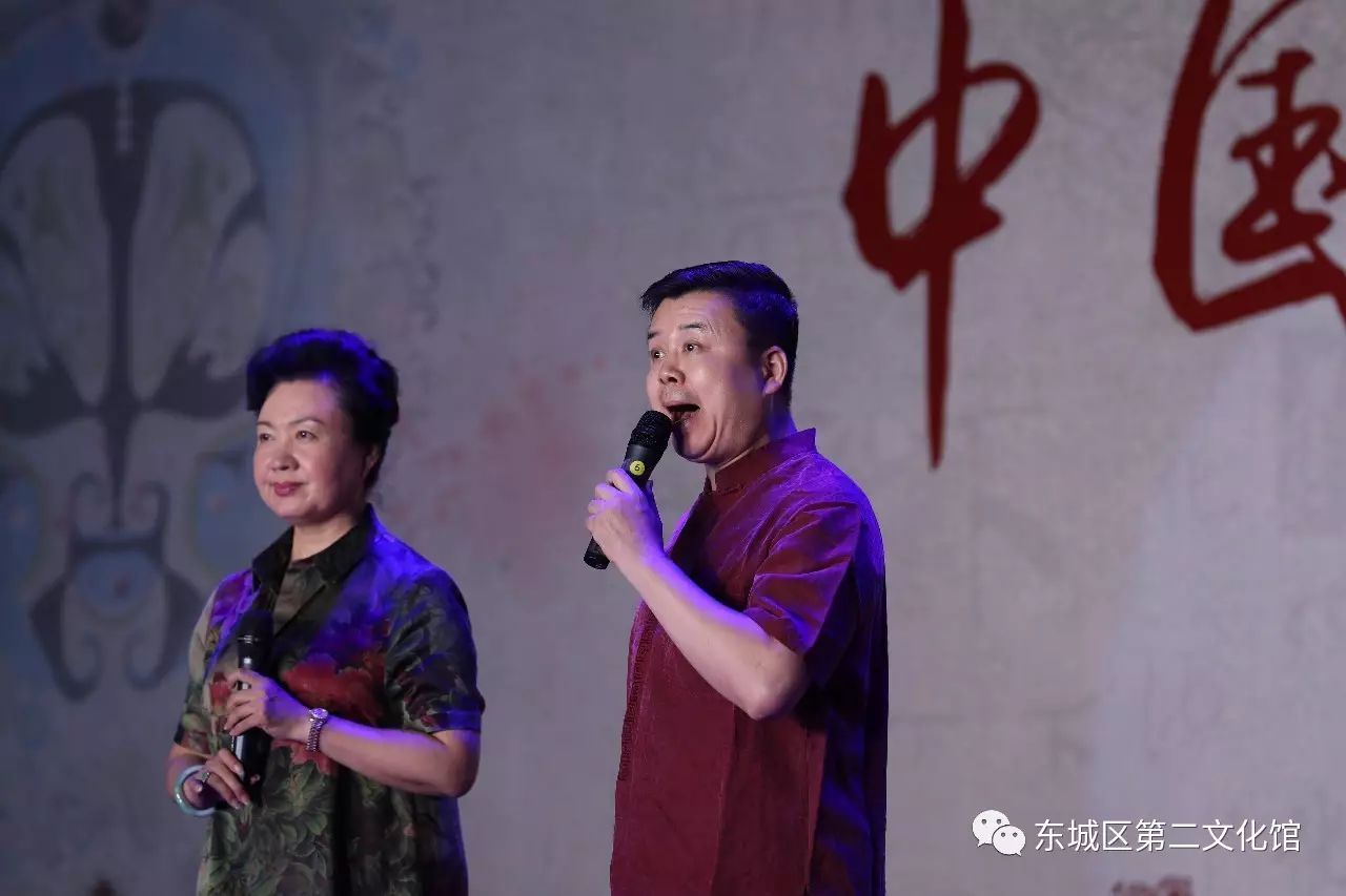 國家一級演員,北京京劇院一團團長王蓉蓉,中國戲曲學院教授杜鵬現場