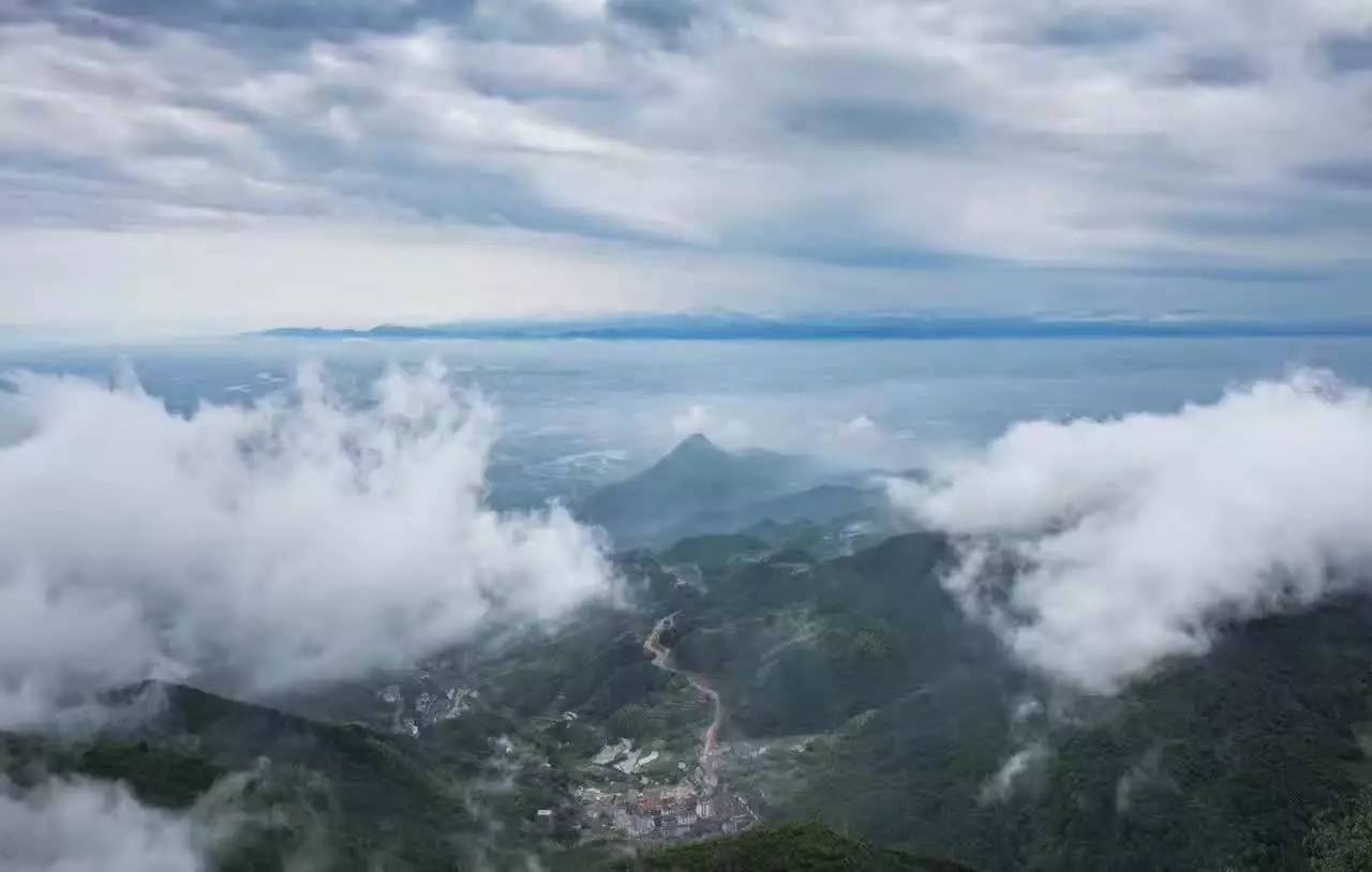 雨後放晴,40秒帶你遊覽金華山最美的風景