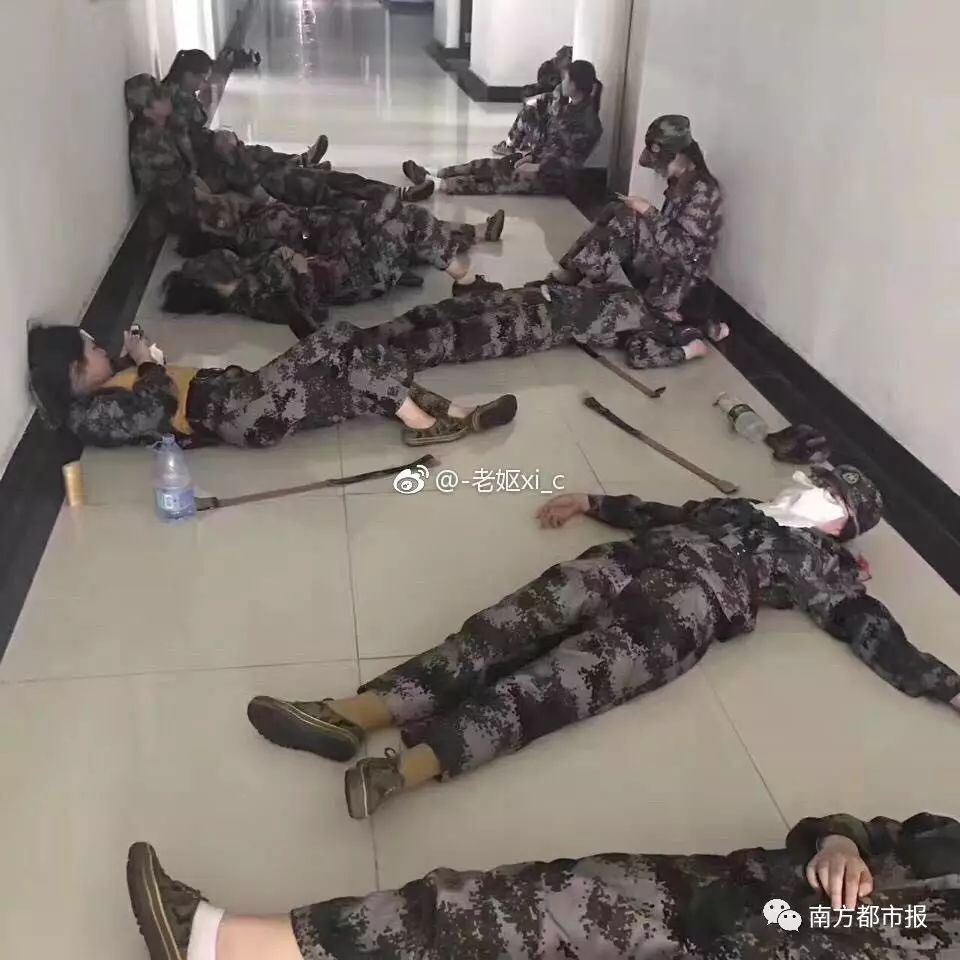 開口跪魔性改編一人我飲酒醉奪軍訓歌詠一等獎太洗腦了