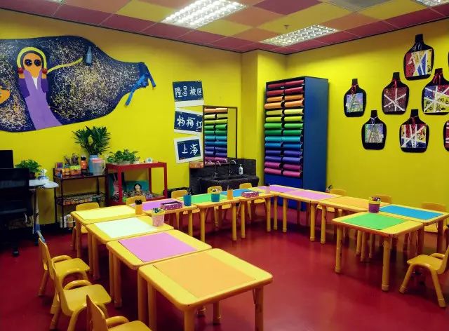 每间教室都是一个神秘的空间,在杨梅红,找不到两间相同的教室,教室篇